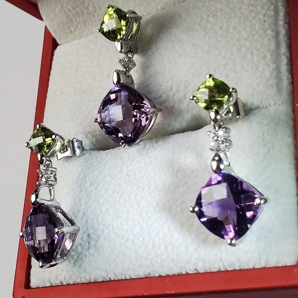 BEAUTIFUL  14K  WHITE  GOLD  EARRINGS  &  PENDANT  SET